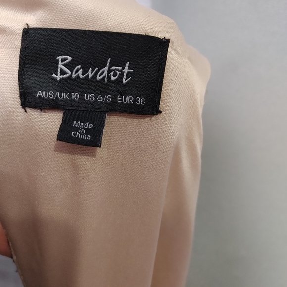 BARDOT Mila lace cold shoulder dress S - Picture 10 of 15